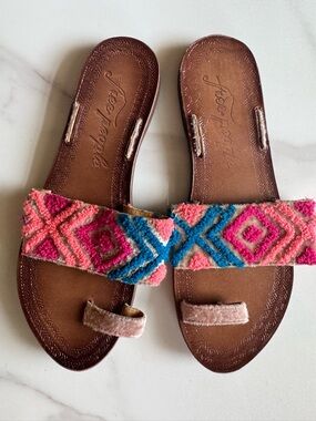Free People Boho Embroidered Toe Loop Sandals Festival Slip On Size 40